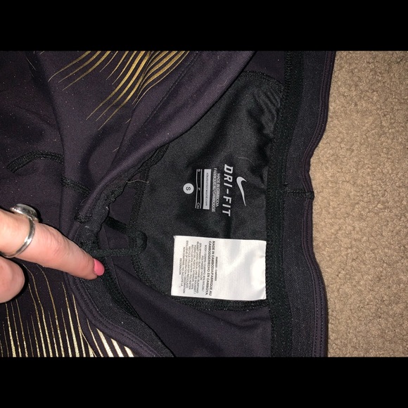 Nike leggings - Picture 3 of 3